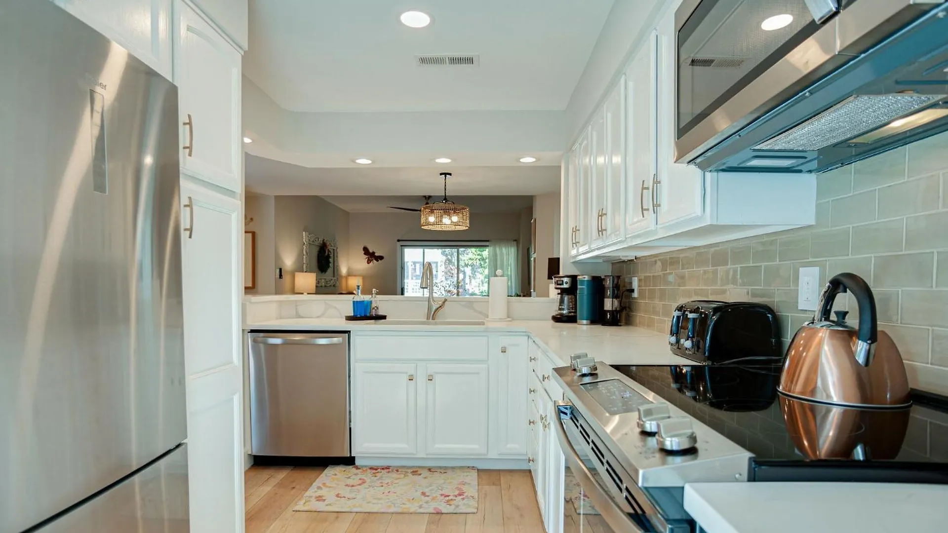 1 Lark Street 4Th Row Ocean Private Pool Pet Friendly Near The Ocean, Shops & Restaurants Villa Hilton Head Island